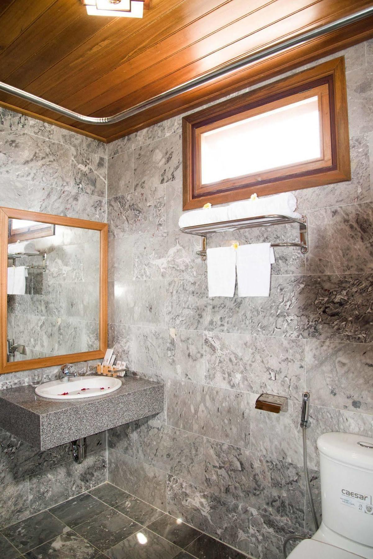 Ruby Hotel Χόι Αν Εξωτερικό φωτογραφία